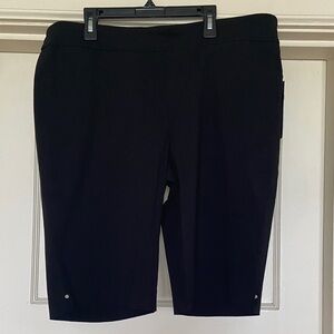 Kim Rogers Women's Black Bermudas